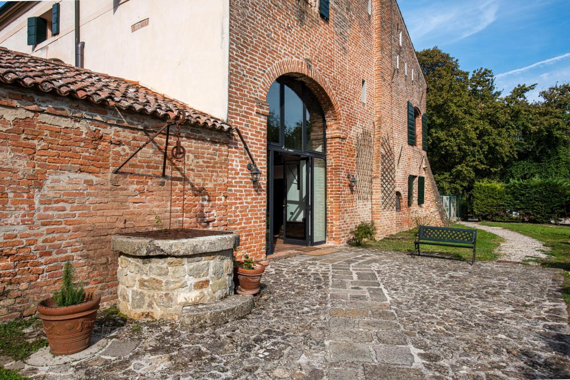 Villa Country Mansion 8500Squarefeet San Pietro Viminario Экстерьер фото